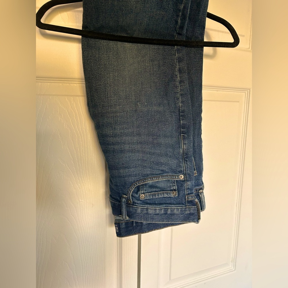 Men’s Gap Blue Jeans - 33x28 - Like New - Picture 3 of 3
